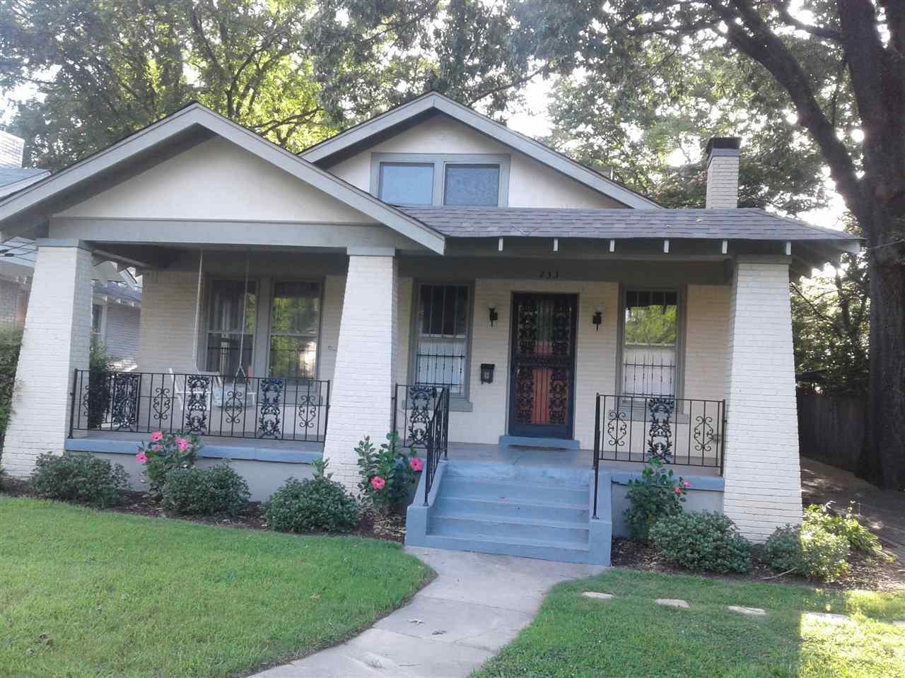 233 Auburndale St - Photo 1