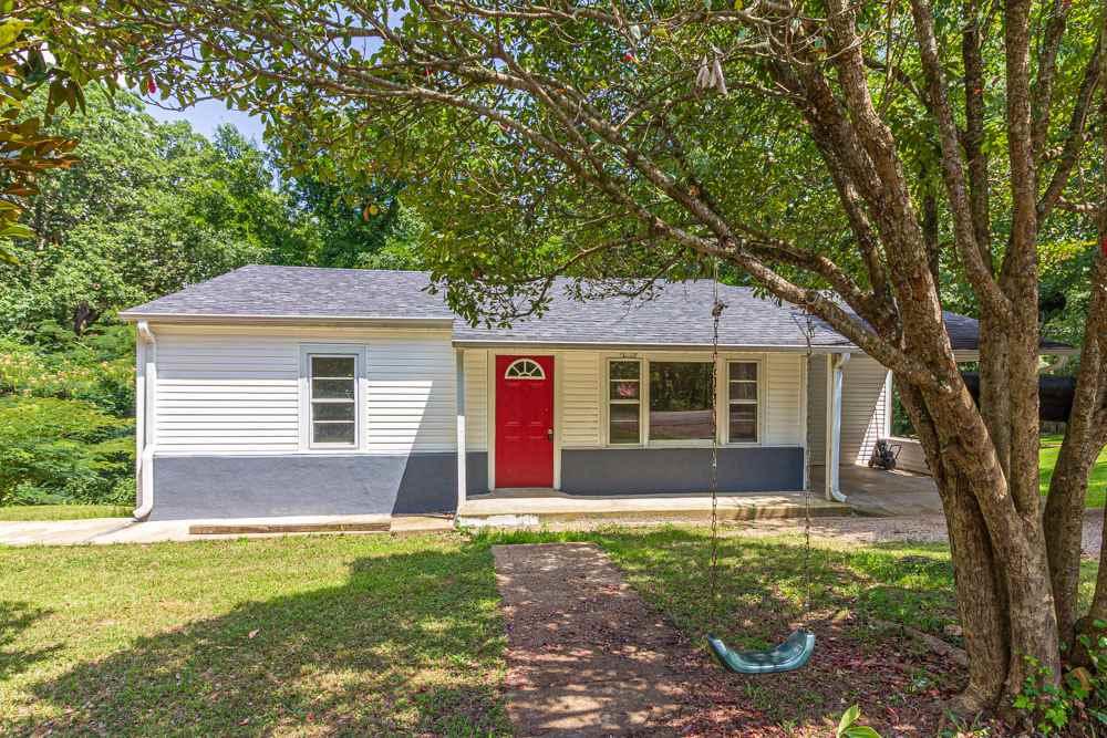 316 Oak St - Photo 1