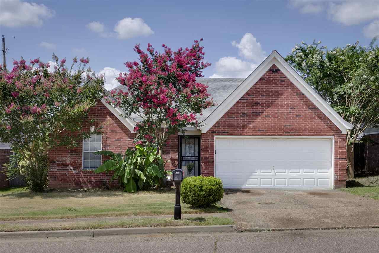 4528 Longtree Ave - Photo 1