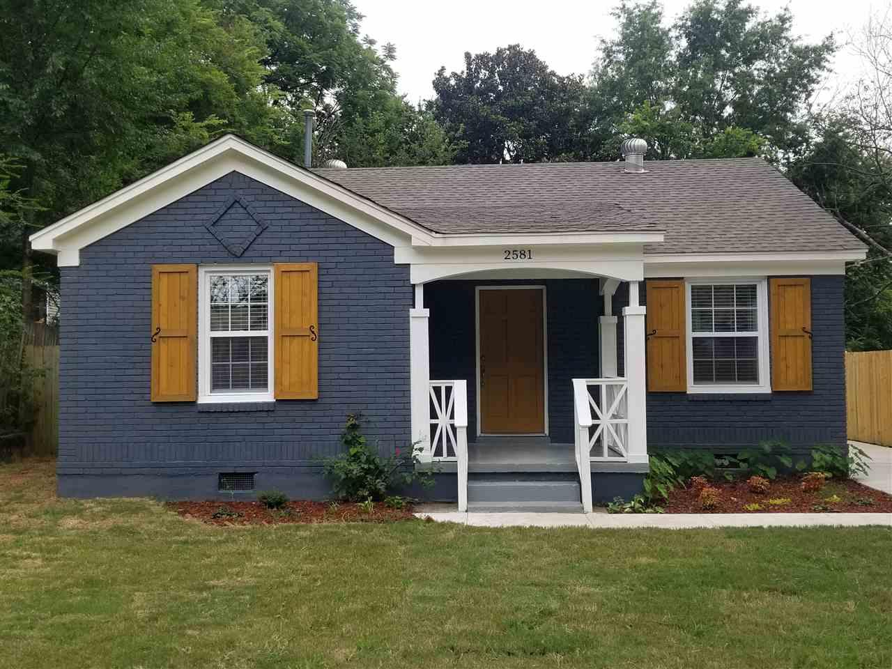 2581 School Ave - Photo 1