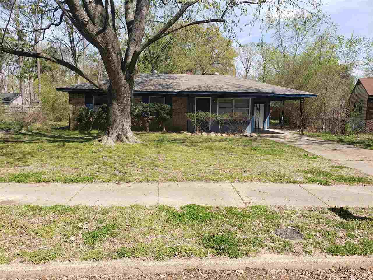 648 Leavert Ave - Photo 1