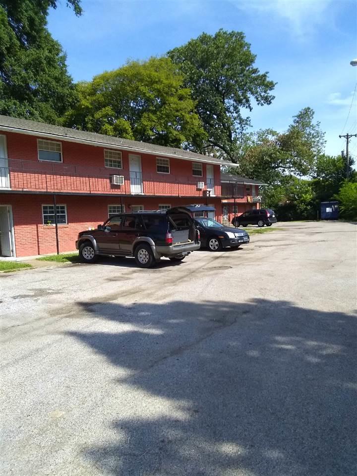 1030 Merriwether Dr - Photo 1
