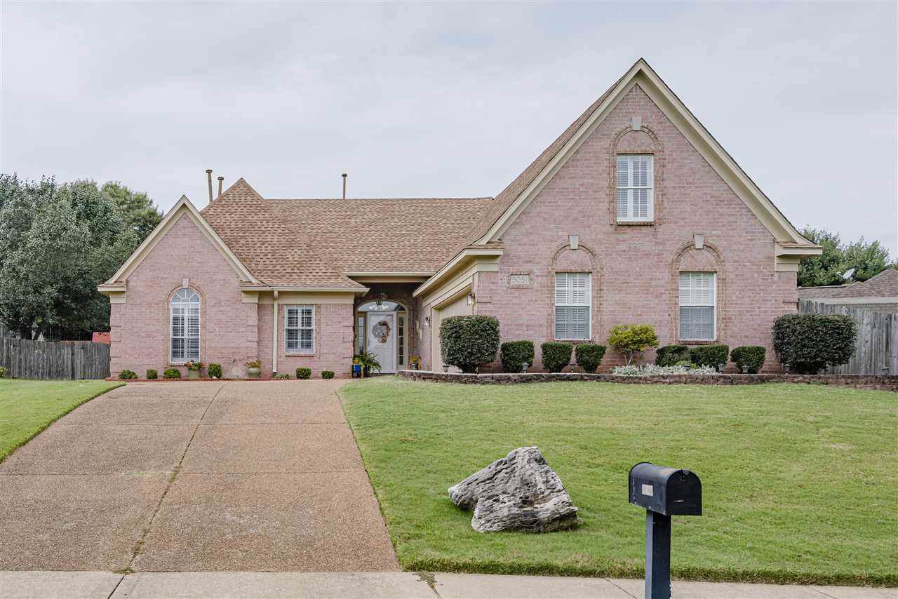 5051 Wolfchase Farms Pky - Photo 1