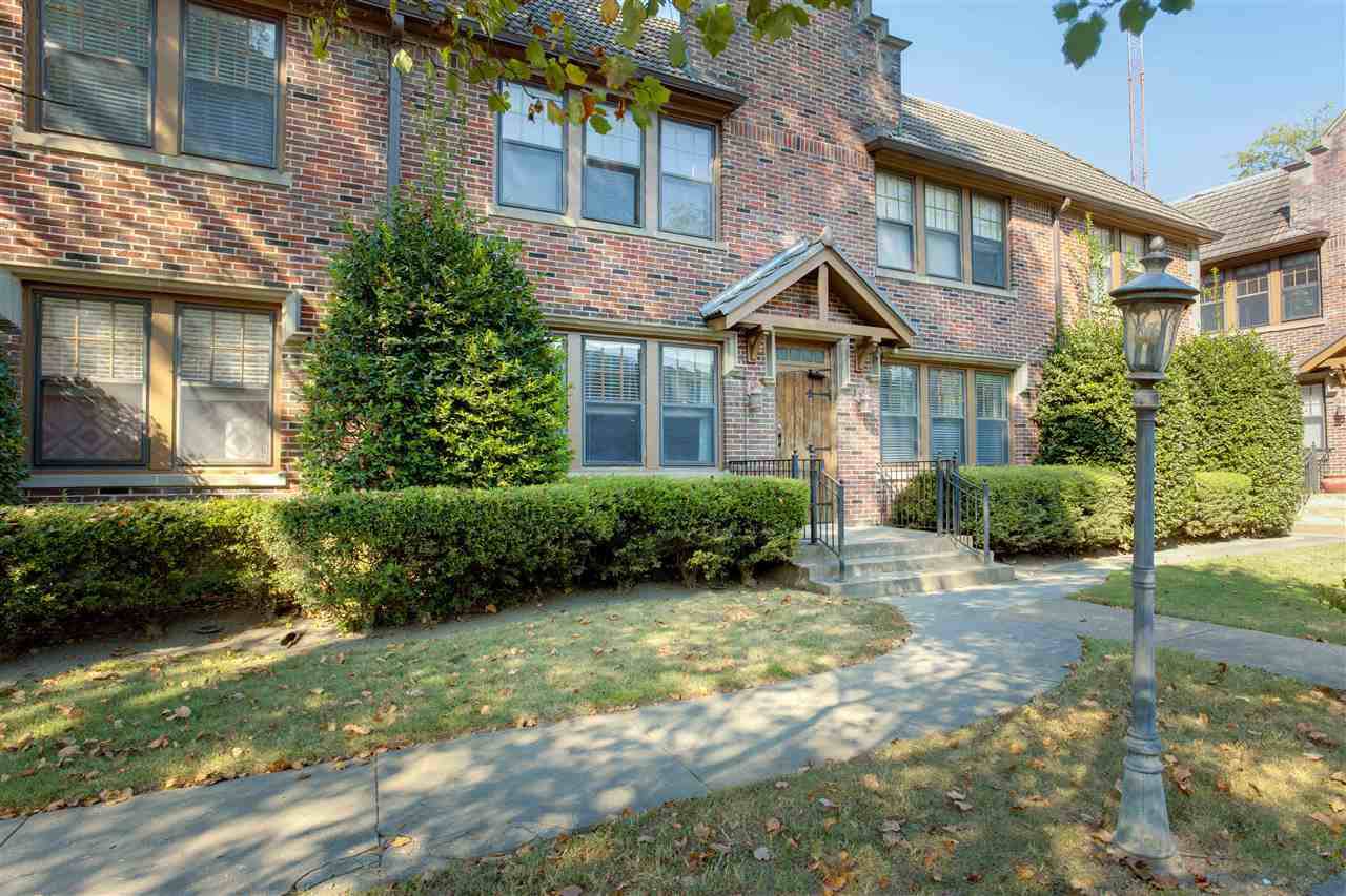 194 Mclean Dr - Photo 1