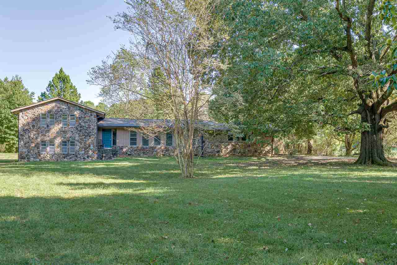 1079 Reed Cir - Photo 1