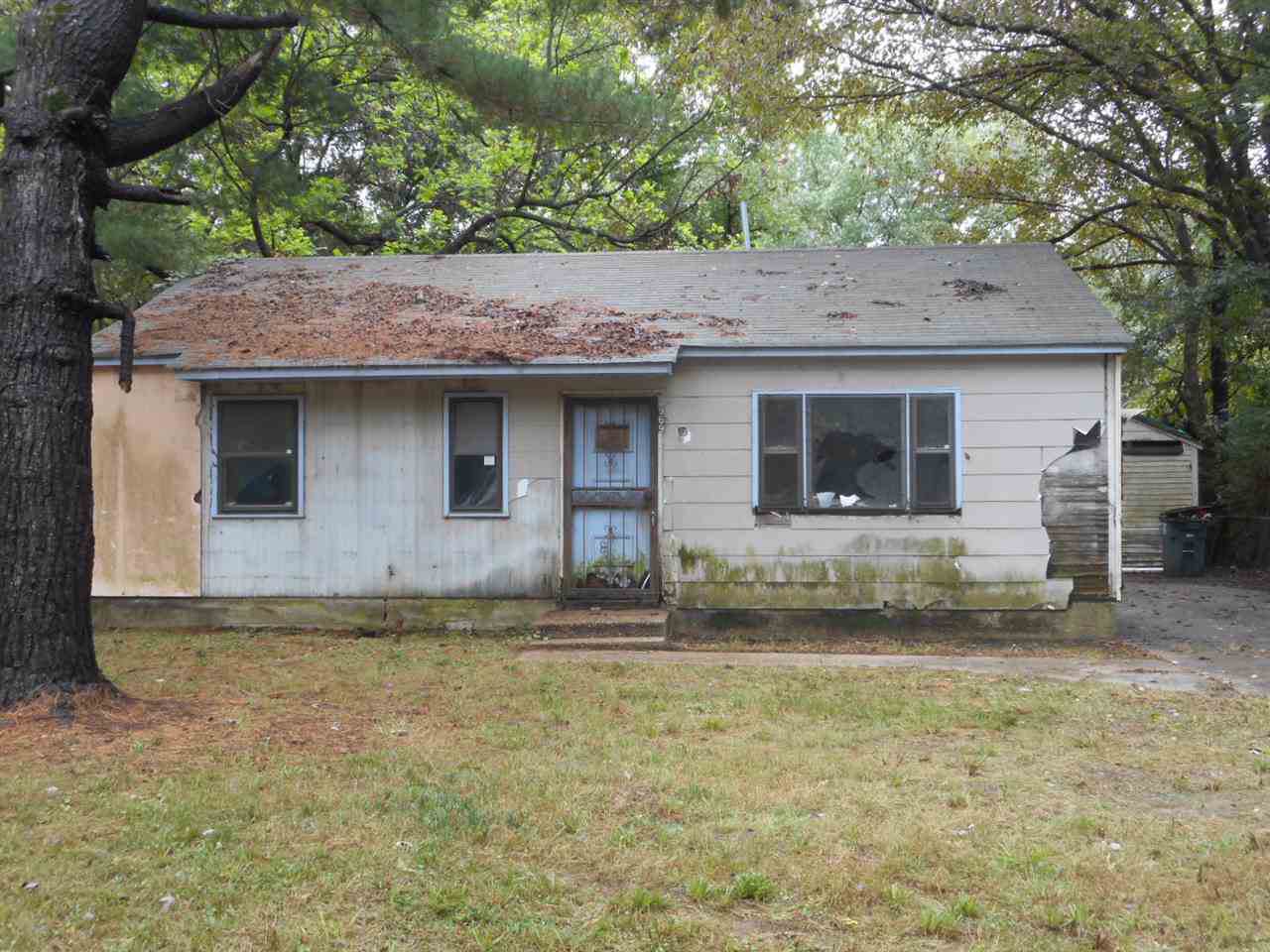 969 Floyd Ave - Photo 1
