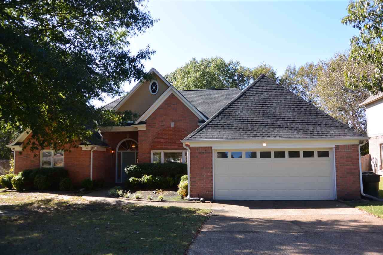 739 Silverman Dr - Photo 1