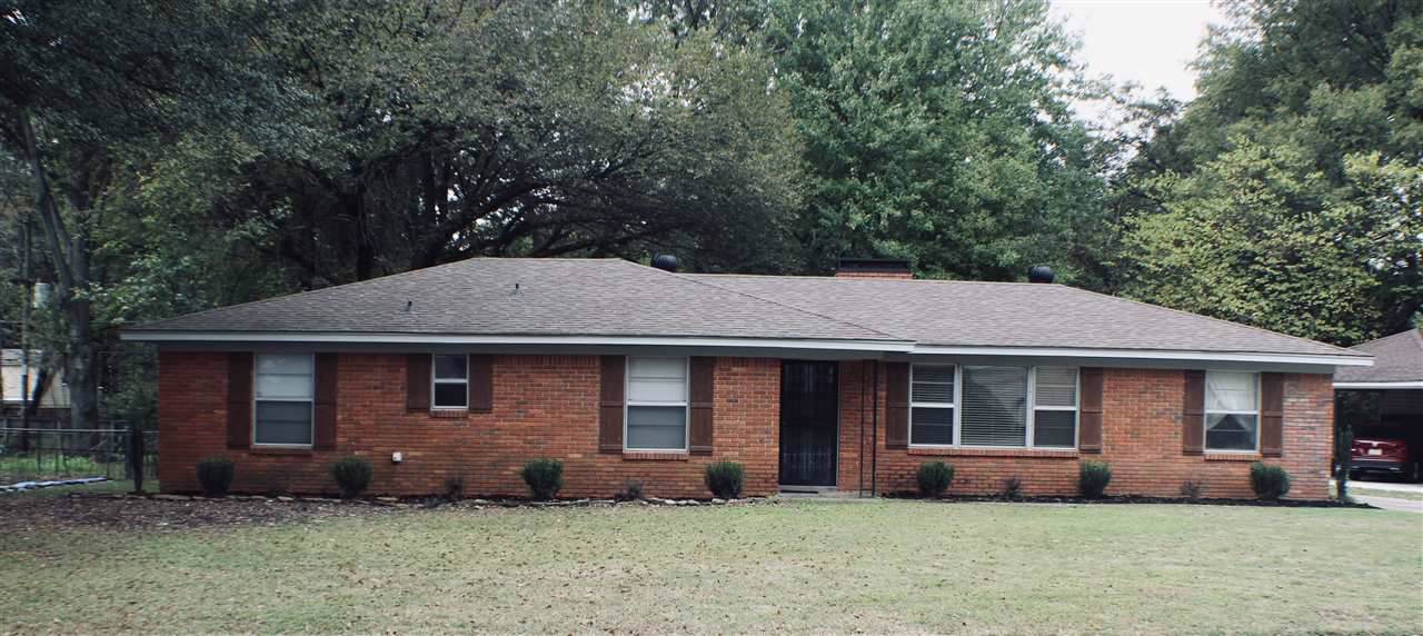 1451 Estate Dr - Photo 1