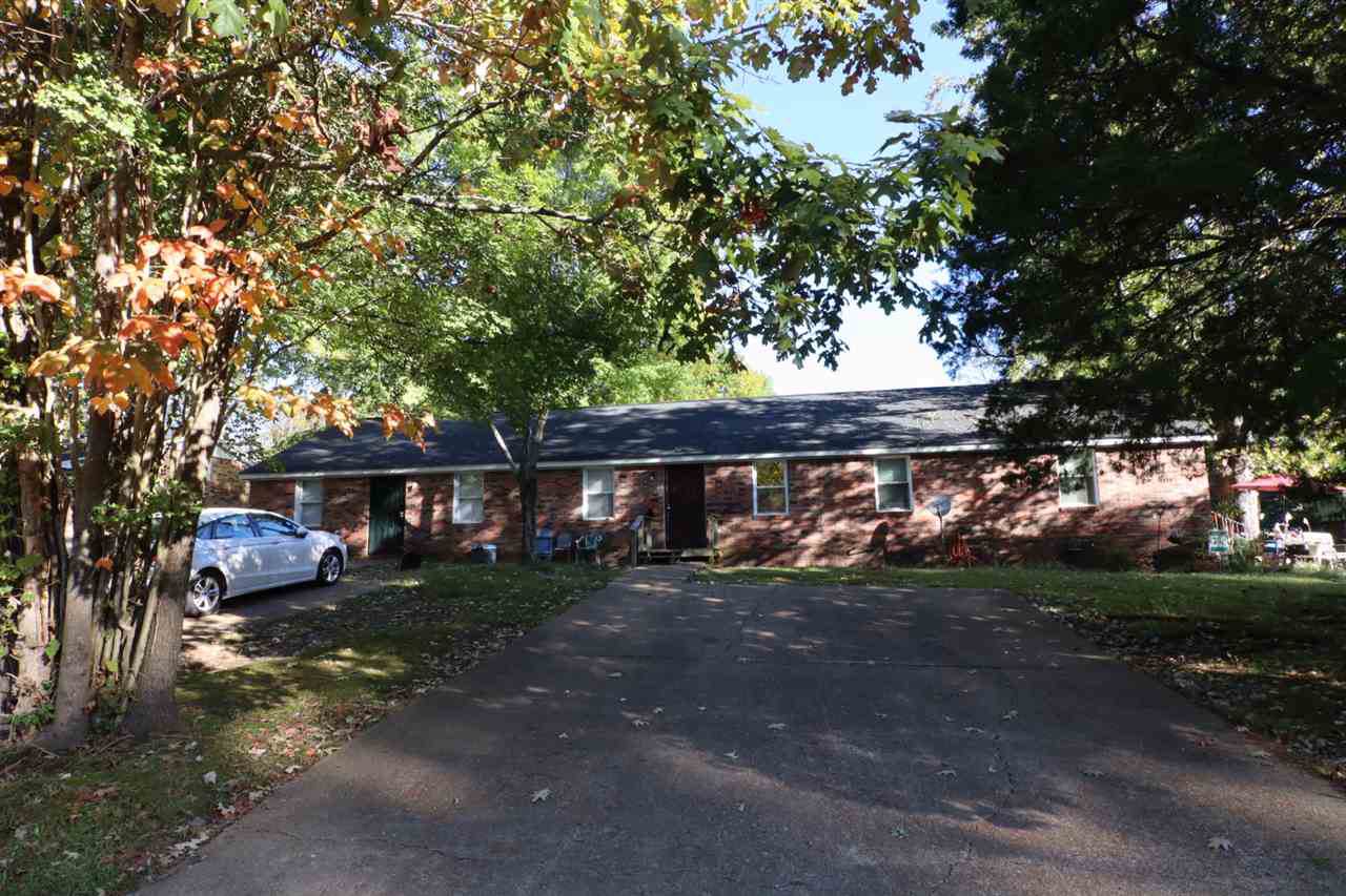 300 Rosedale Ave - Photo 1