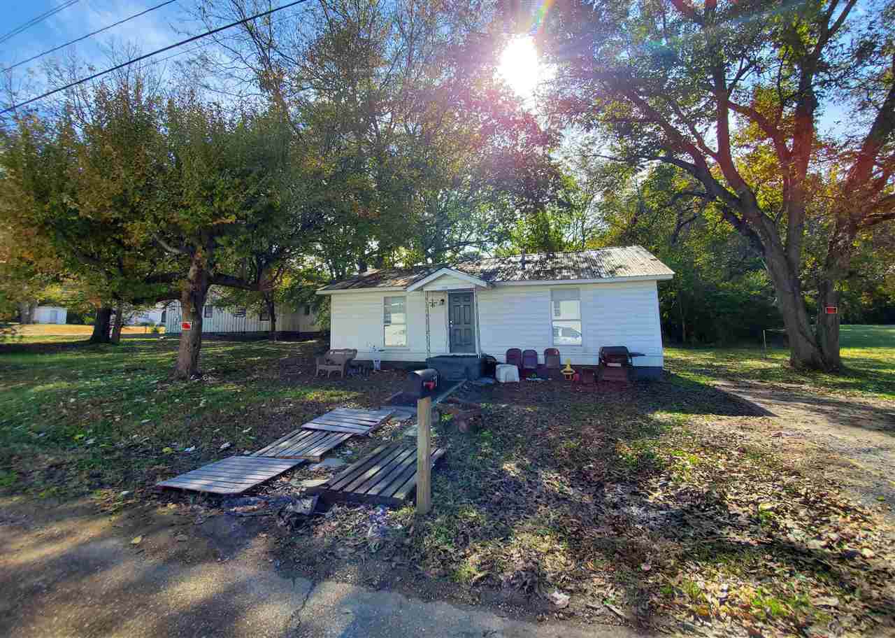 1115 Hill St - Photo 1