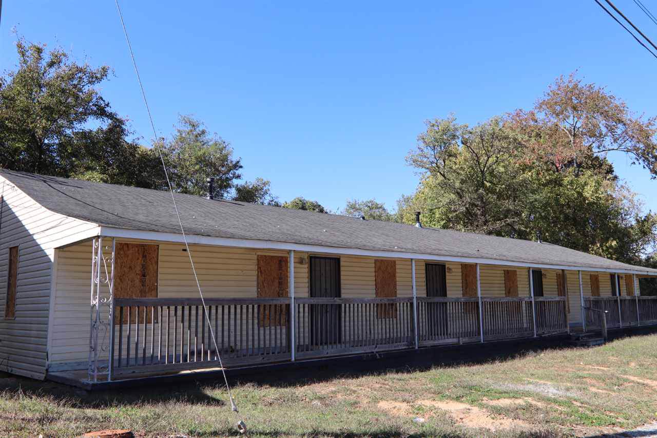 261 Oak St - Photo 1
