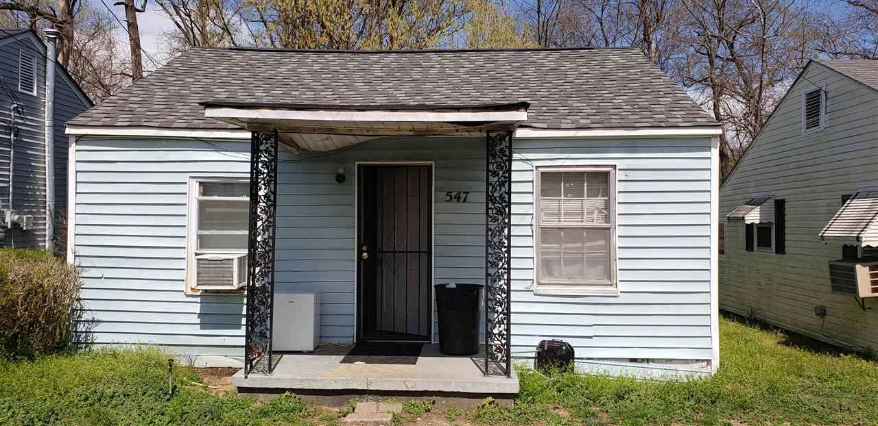 547 Berry St - Photo 1
