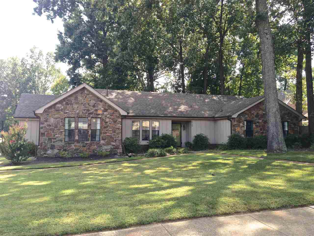 8705 Dogwood Rd - Photo 1