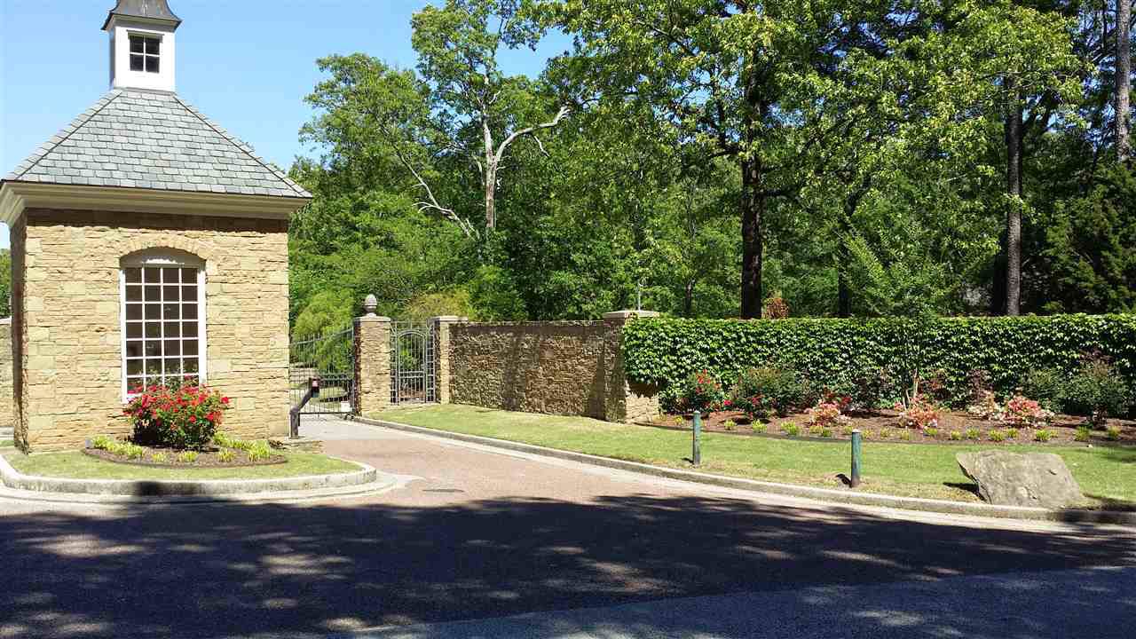 446 Greyhill Dr - Photo 1