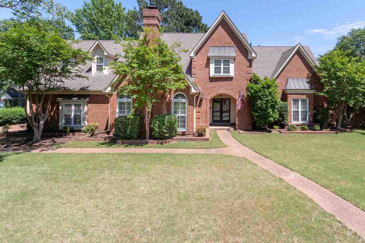 2542 Brachton Ave - Photo 1