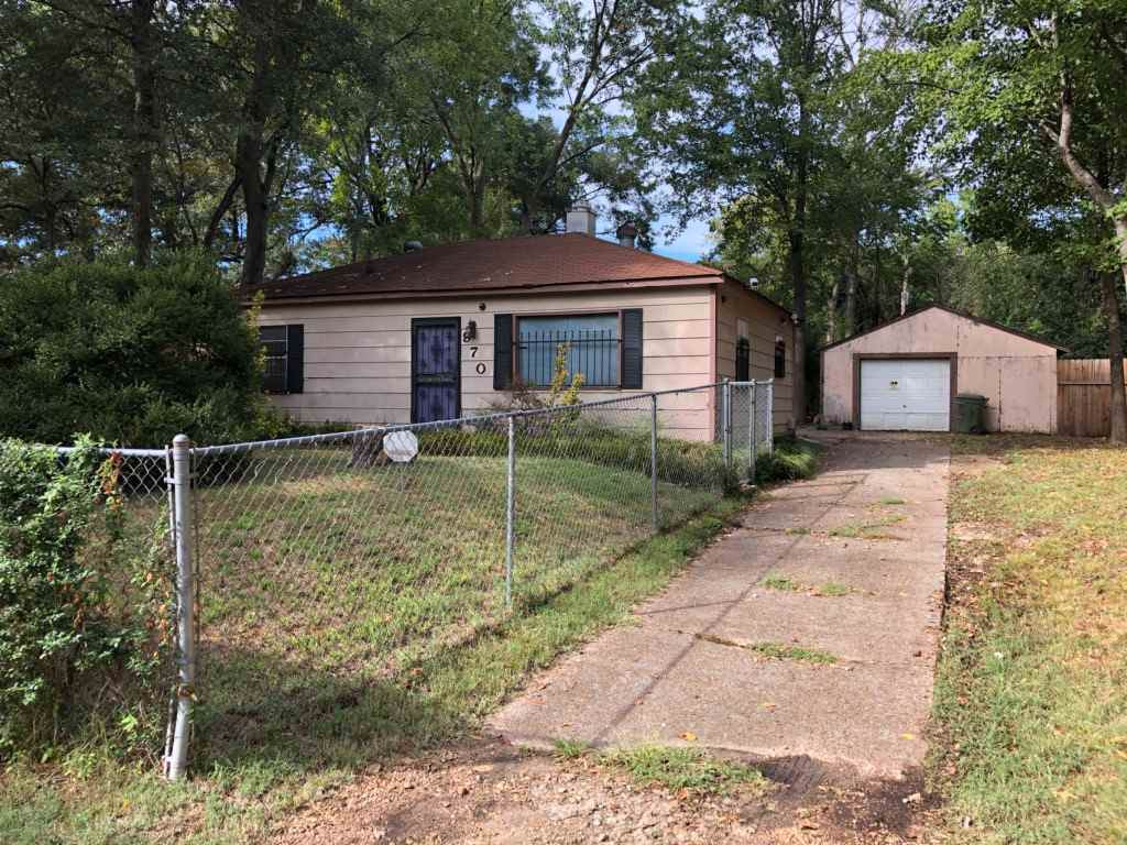 970 Floyd Ave - Photo 1
