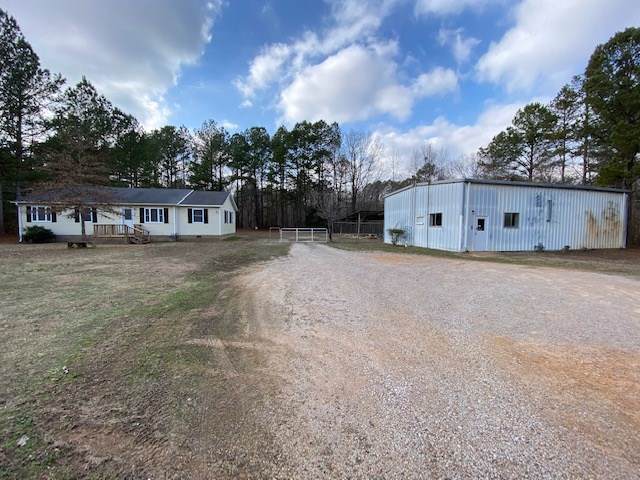 1410 Peach St - Photo 1
