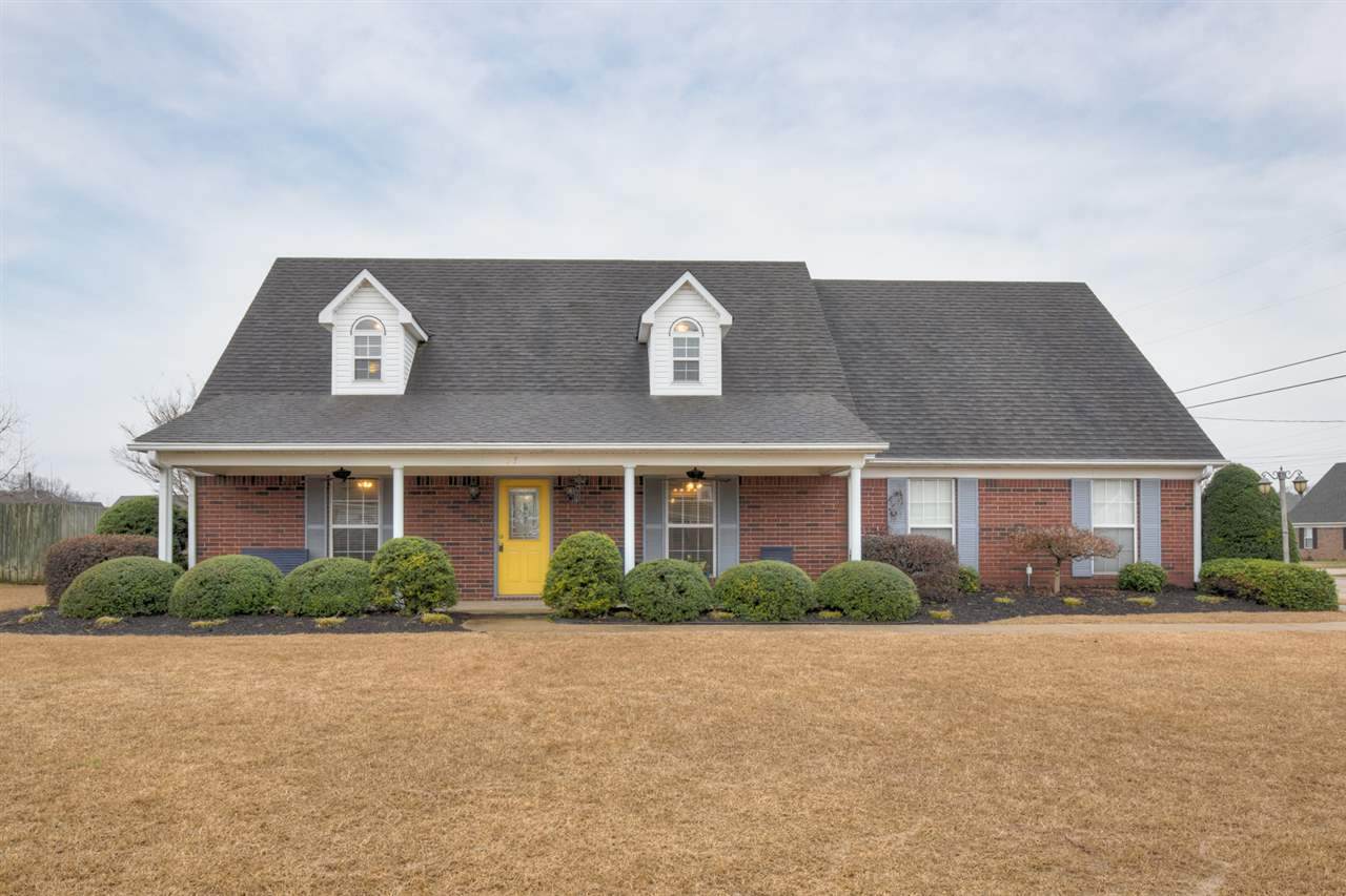 81 Woodchase Dr - Photo 1