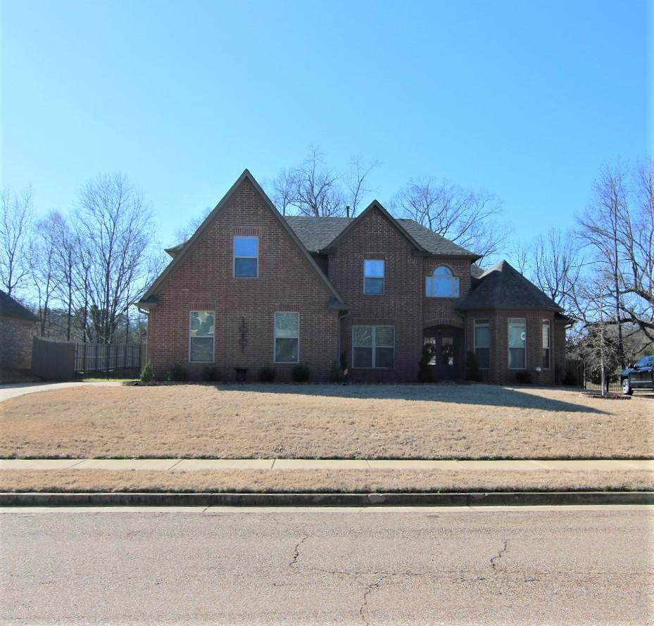 4621 Hampton Valley Ln - Photo 1