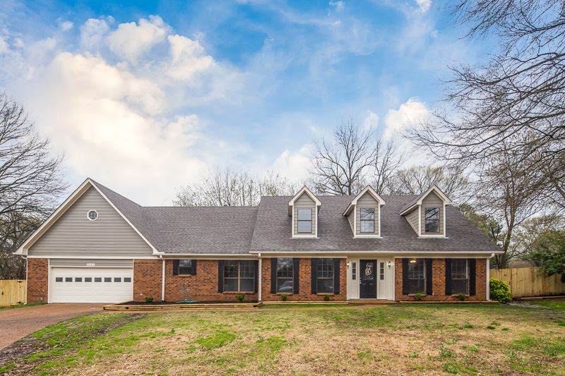 2440 Pinnacle Pt - Photo 1