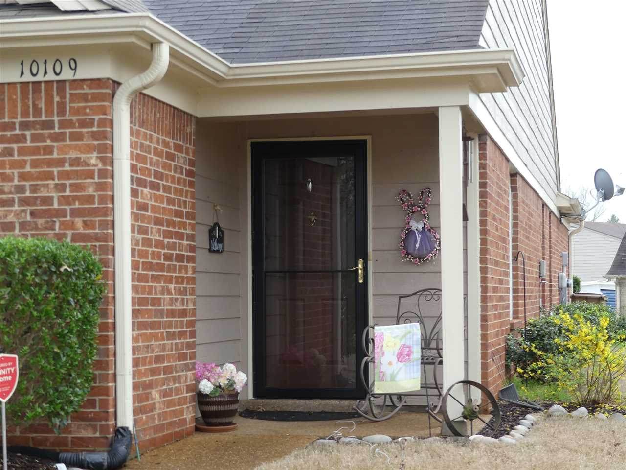 10109 Mill Hill Dr - Photo 1