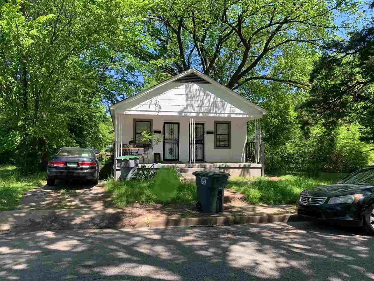 1362 Gleason Ave - Photo 1