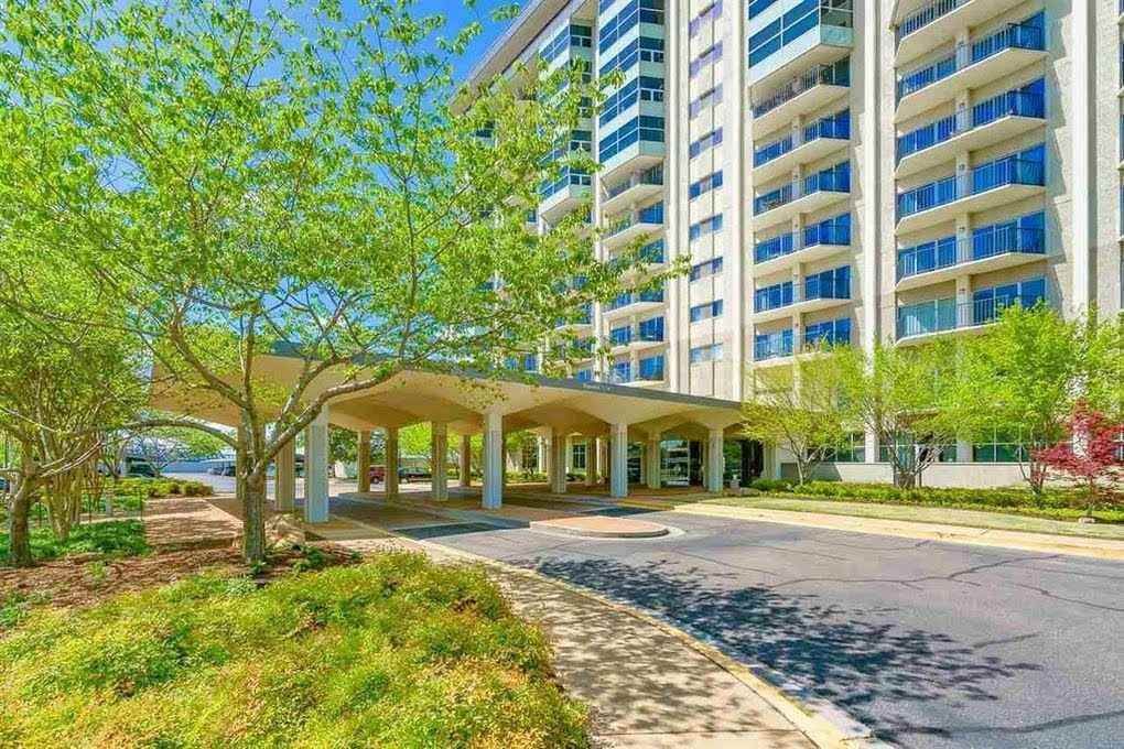 655 Riverside Dr - Photo 1