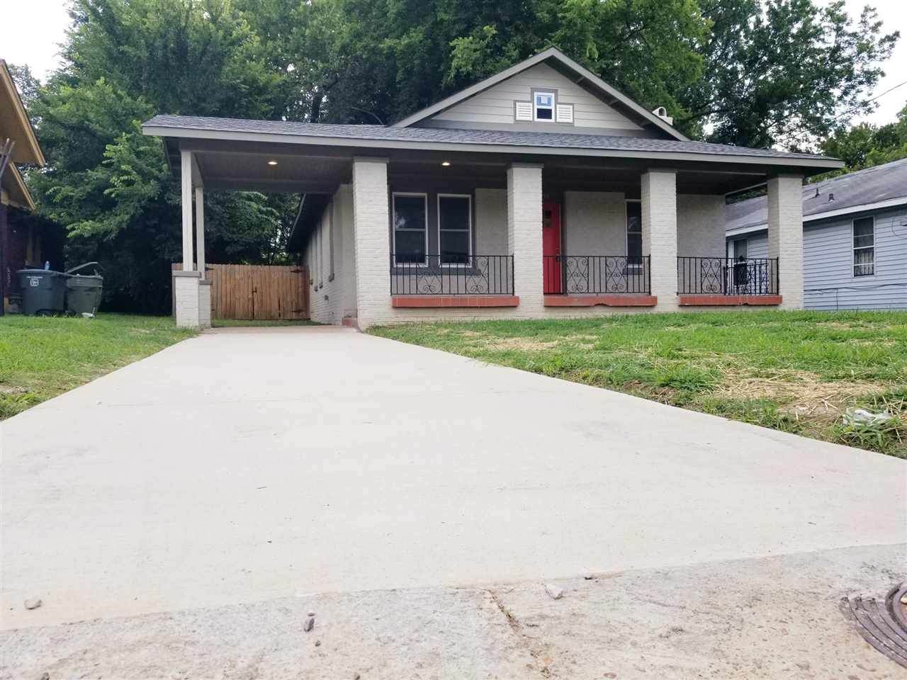 1135 Kyle St - Photo 1