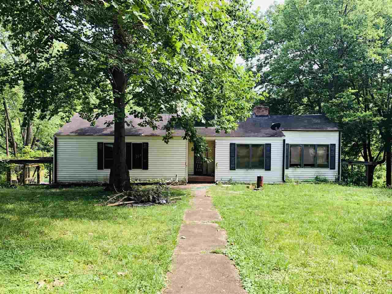 571 Simmons Rd - Photo 1