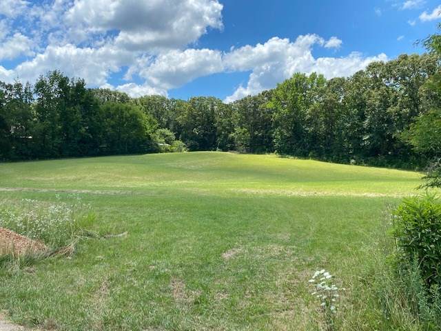 13 AND 14 Grand Oaks Cv - Photo 1