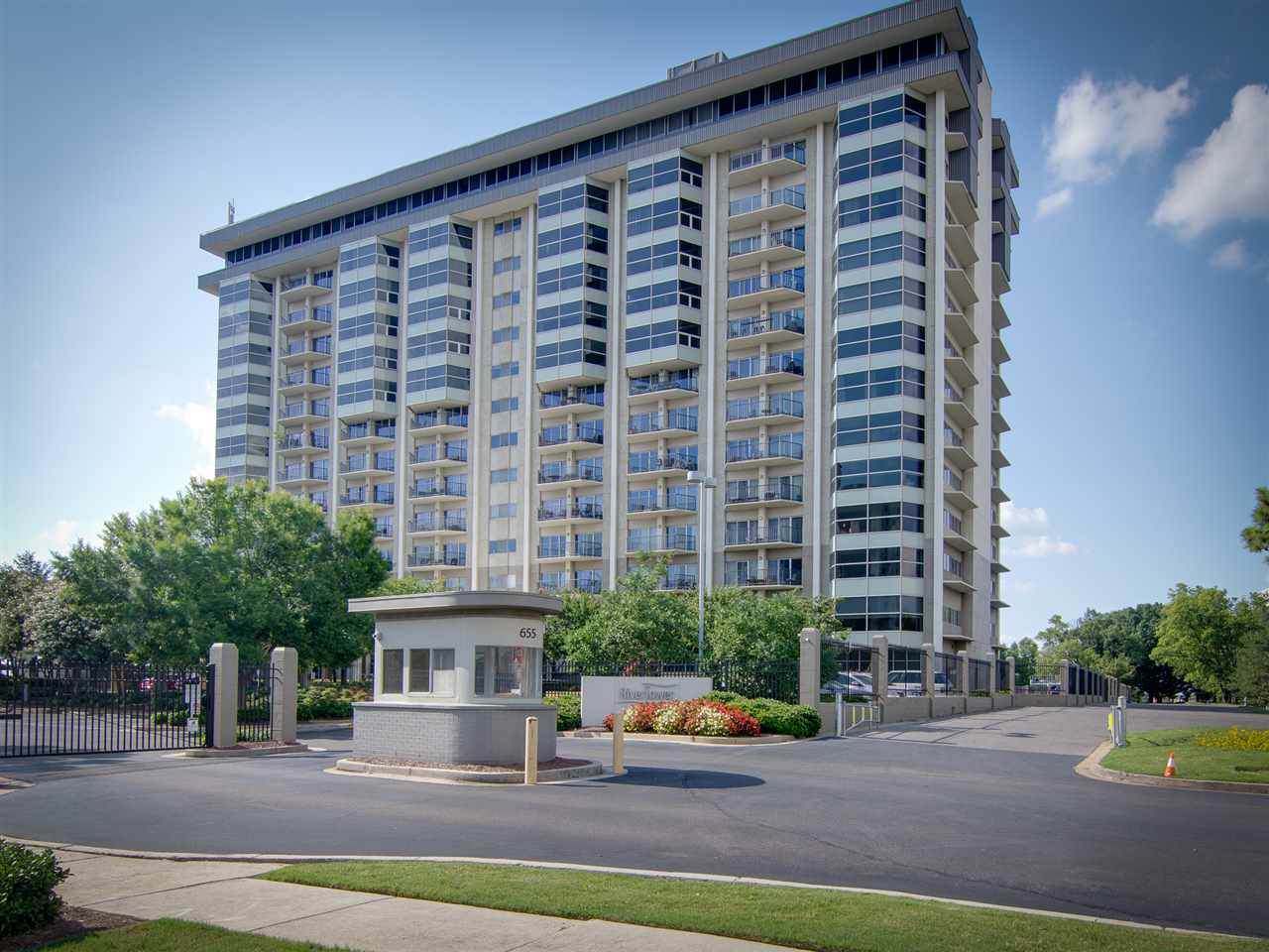 655 Riverside Dr - Photo 1