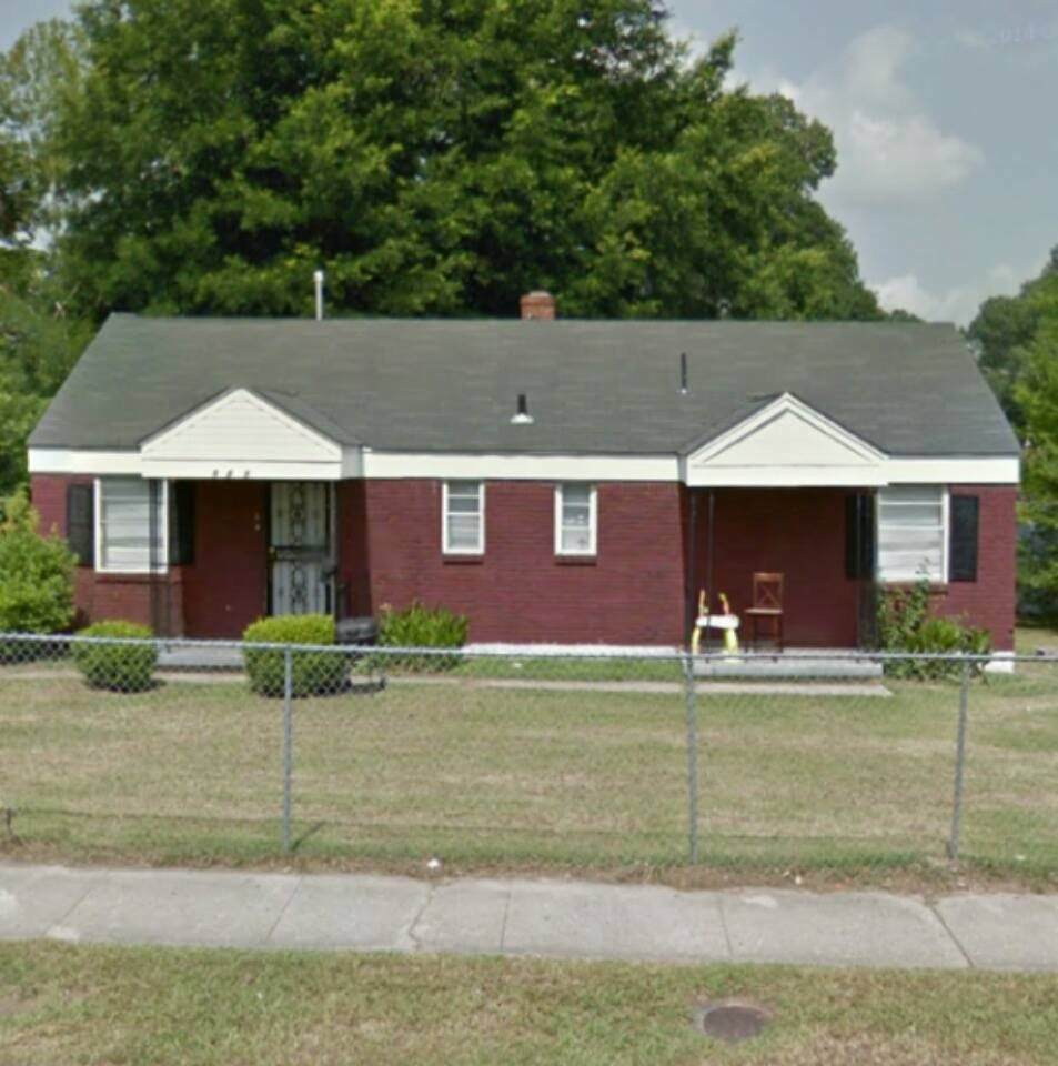 893 Dunlap St - Photo 1