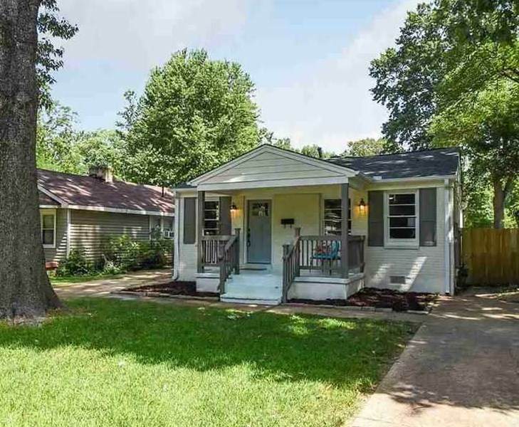 3172 Joffre Ave - Photo 1