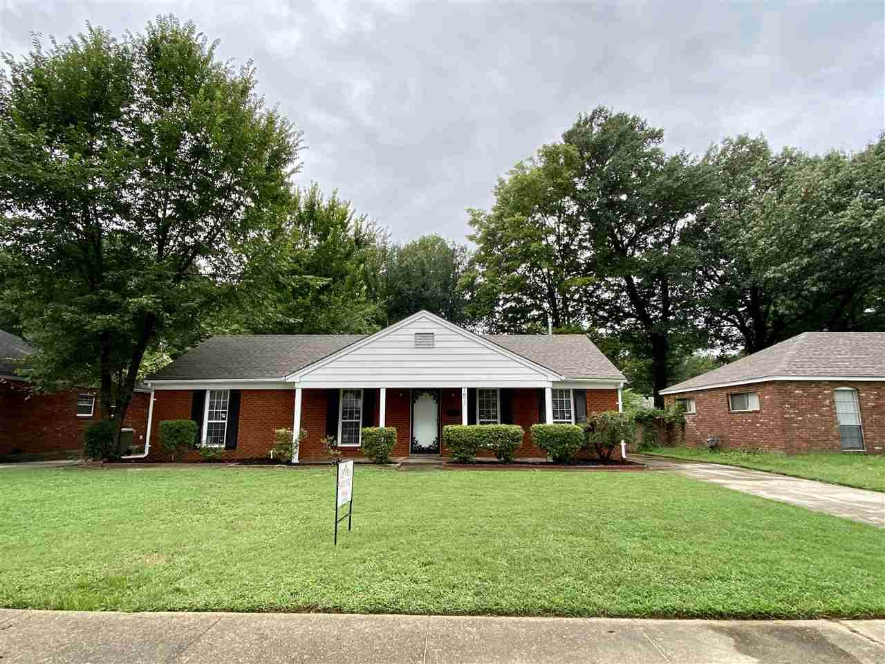 1871 Dorrie Ln - Photo 1
