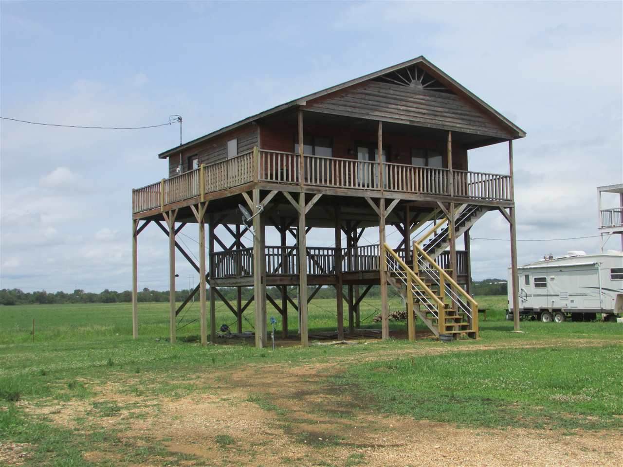 2065 Catfish Ln - Photo 1