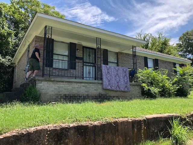 990 Ford St - Photo 1