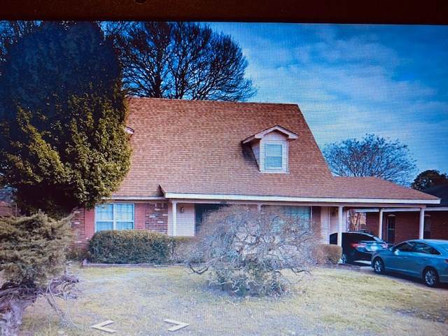 2406 Vista Dr - Photo 1