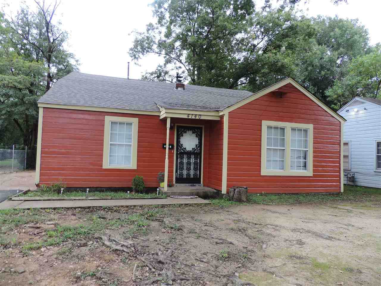 4140 Leroy Ave - Photo 1