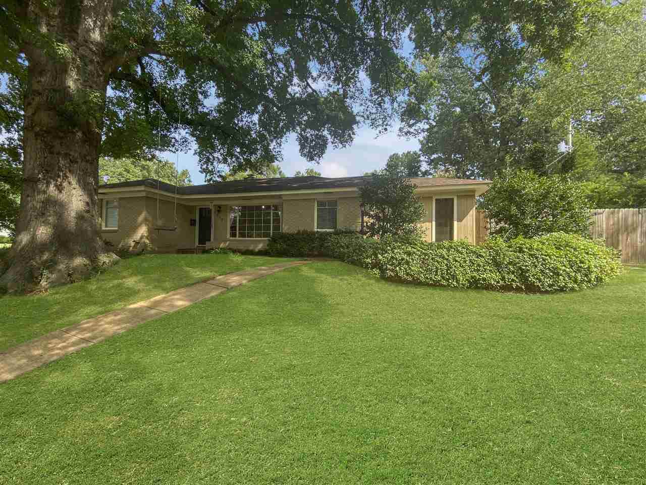 372 Wallace Rd - Photo 1