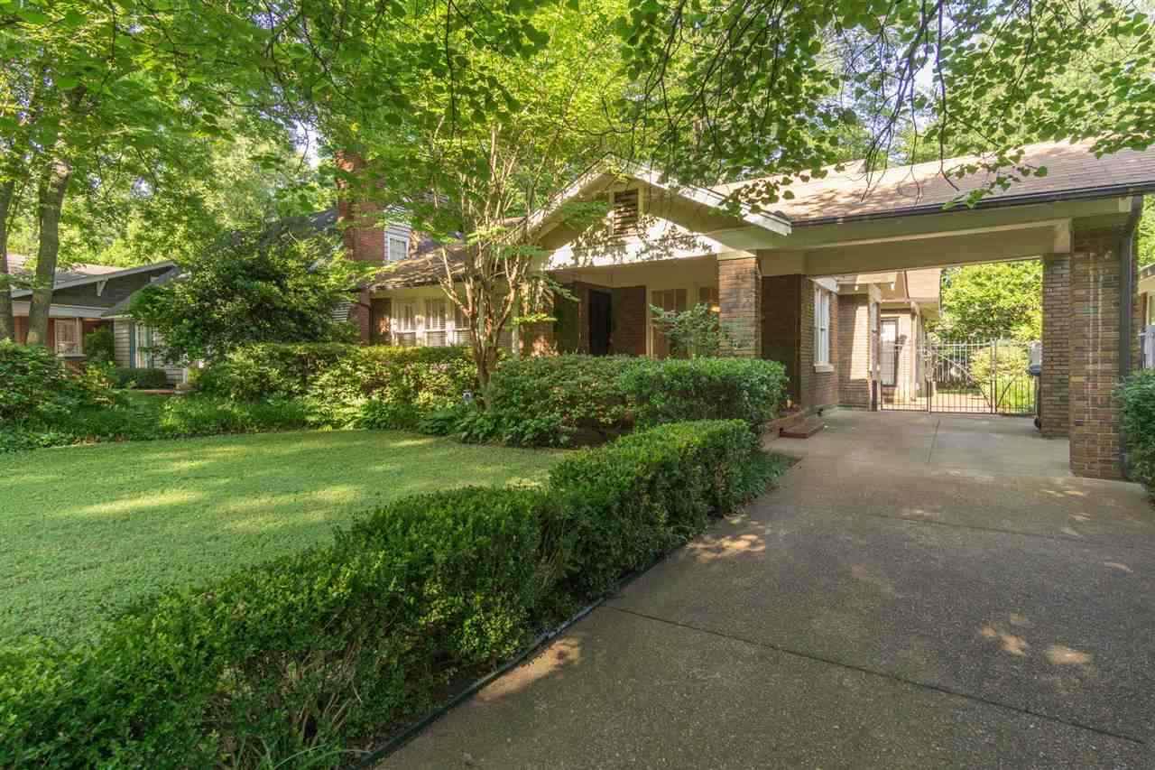 391 Alexander St - Photo 1
