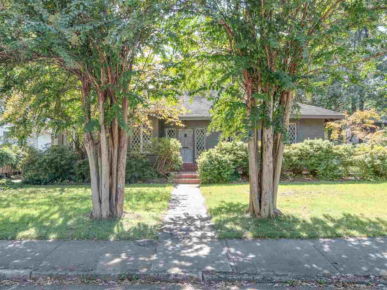 1885 Harbert Ave - Photo 1