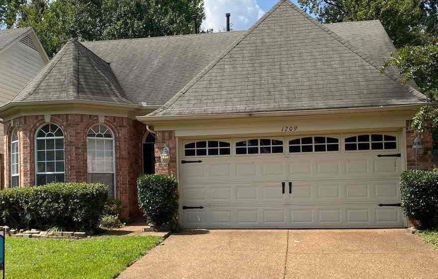 1209 Bridgewater Rd - Photo 1