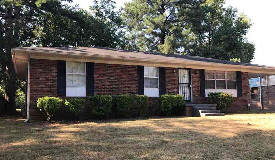 1525 Eason Ave - Photo 1
