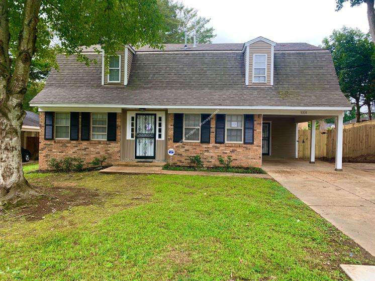 5331 Longwood Dr - Photo 1