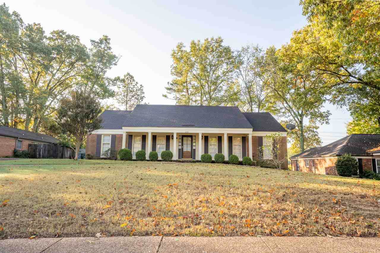 8393 Rembrook Dr - Photo 1