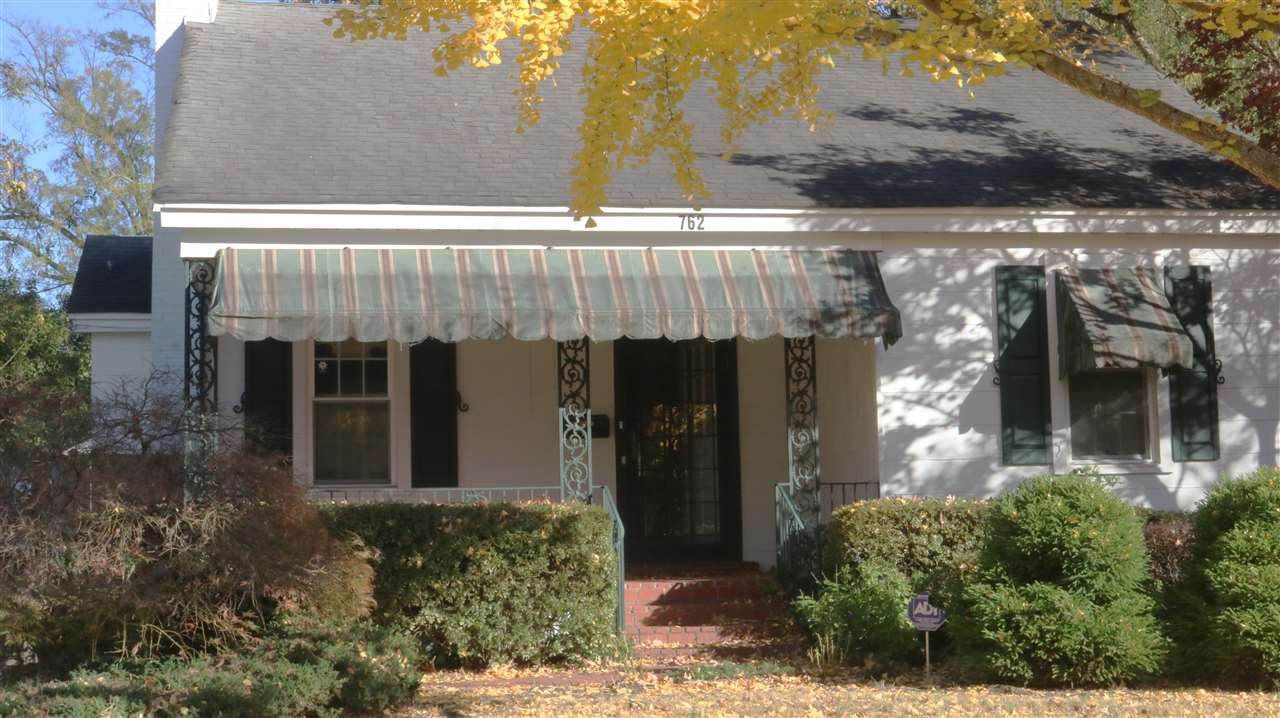 762 Holly St - Photo 1