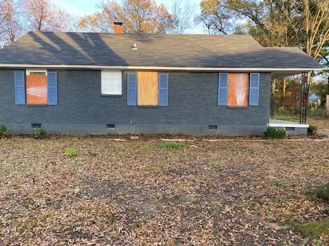 3350 Ashland St - Photo 1