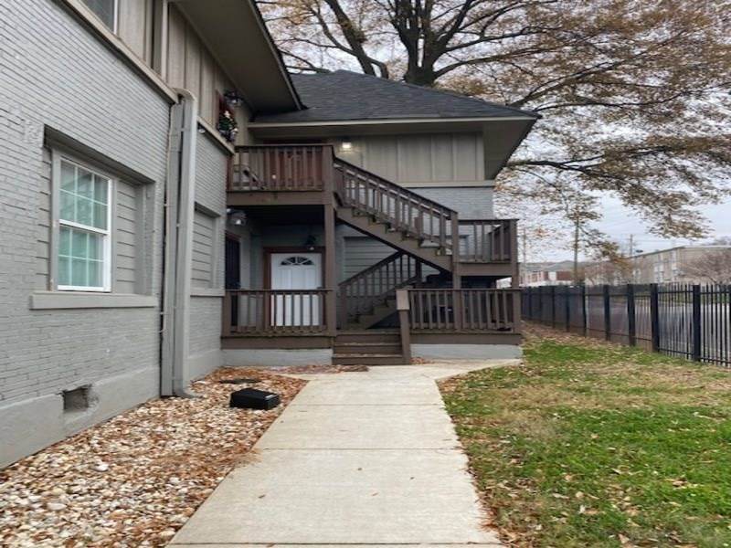 1058 Dr Ml King Pky - Photo 1
