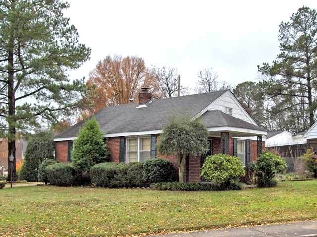 521 Sharon Dr - Photo 1