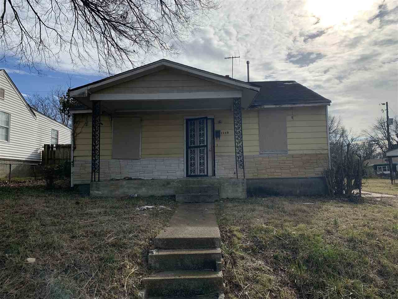 1249 Newark St - Photo 1